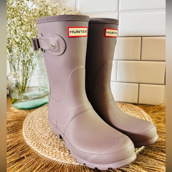 Hunter Women's Original Short Rain Boot Matte purple 5 Womens - Picture 1 of 6